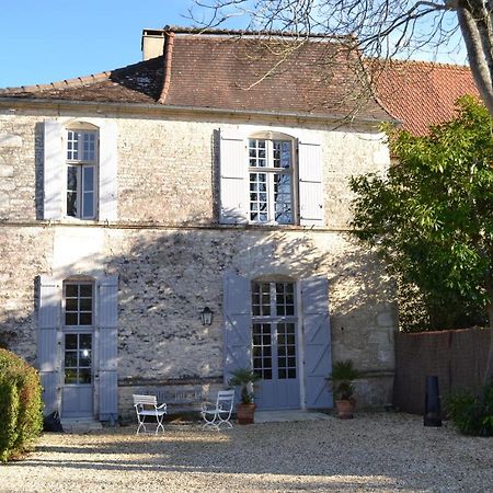 Le Petit Logis Bed and Breakfast Rouillac  Εξωτερικό φωτογραφία